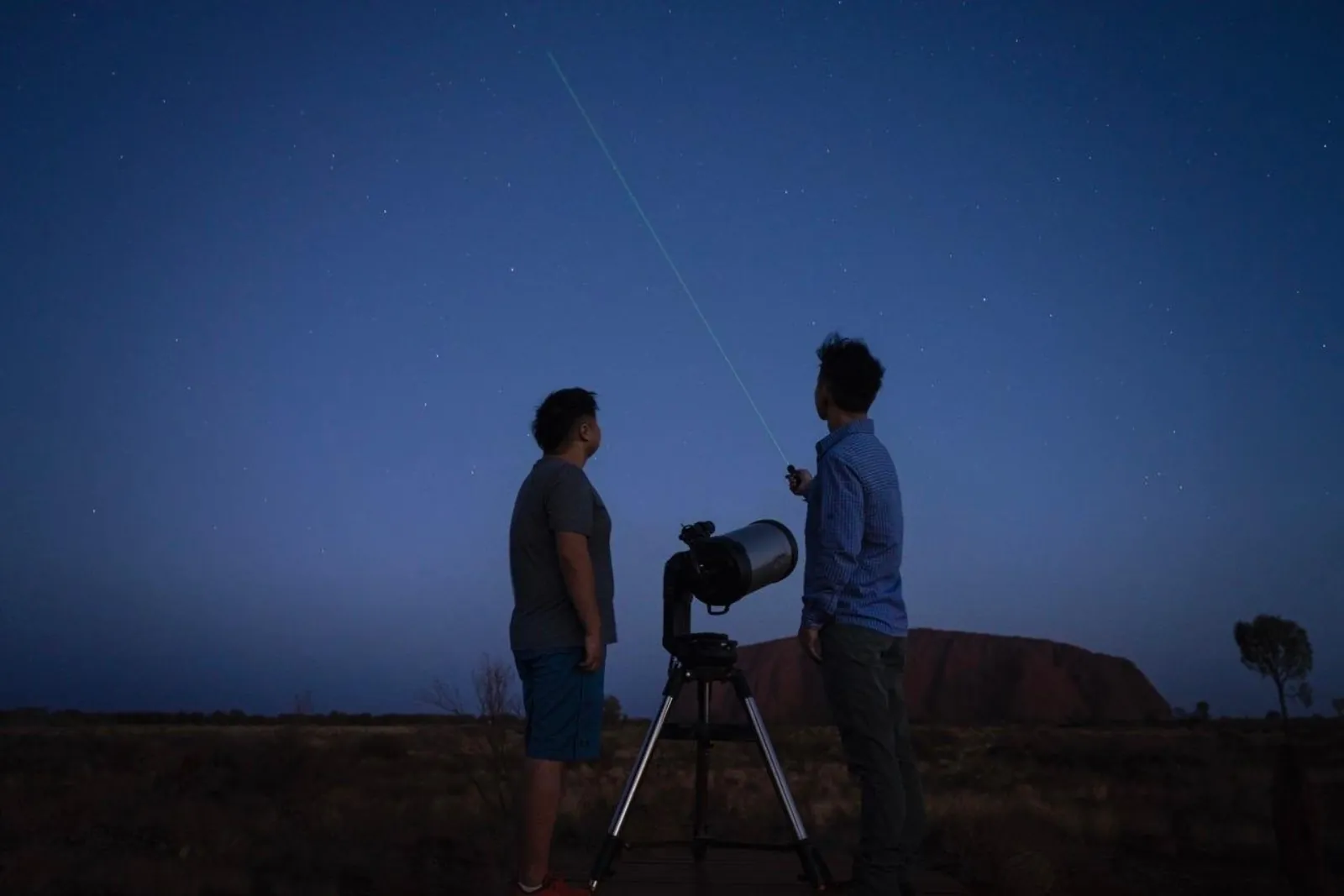 Uluru: National Park Astronomy Tour with Telescope and Photo